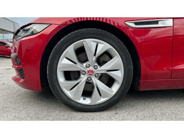Jaguar XE XE 2.0d S 4dr Auto 