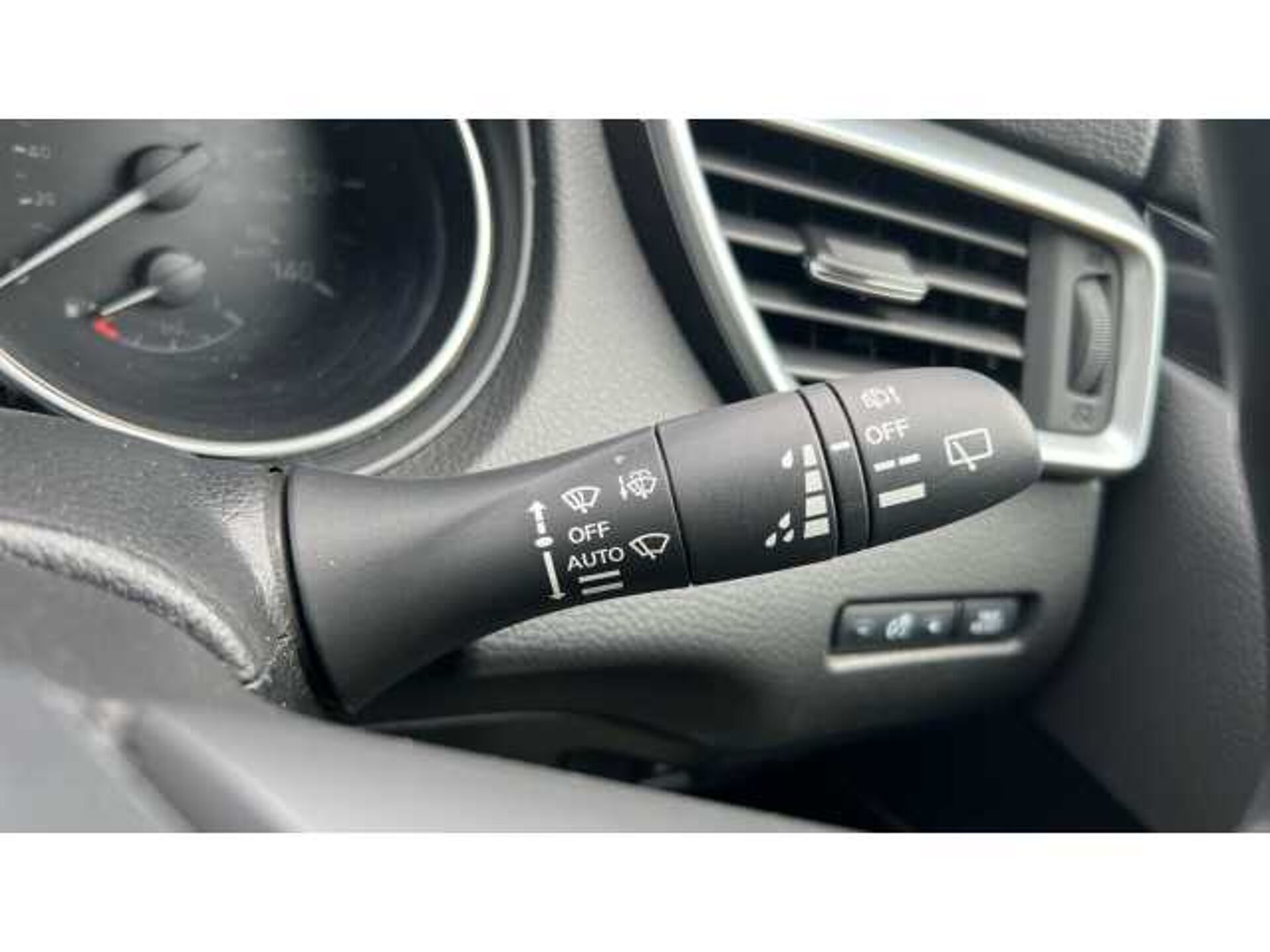 Nissan Qashqai QASHQAI 1.3 DiG-T Acenta Premium 5dr 
