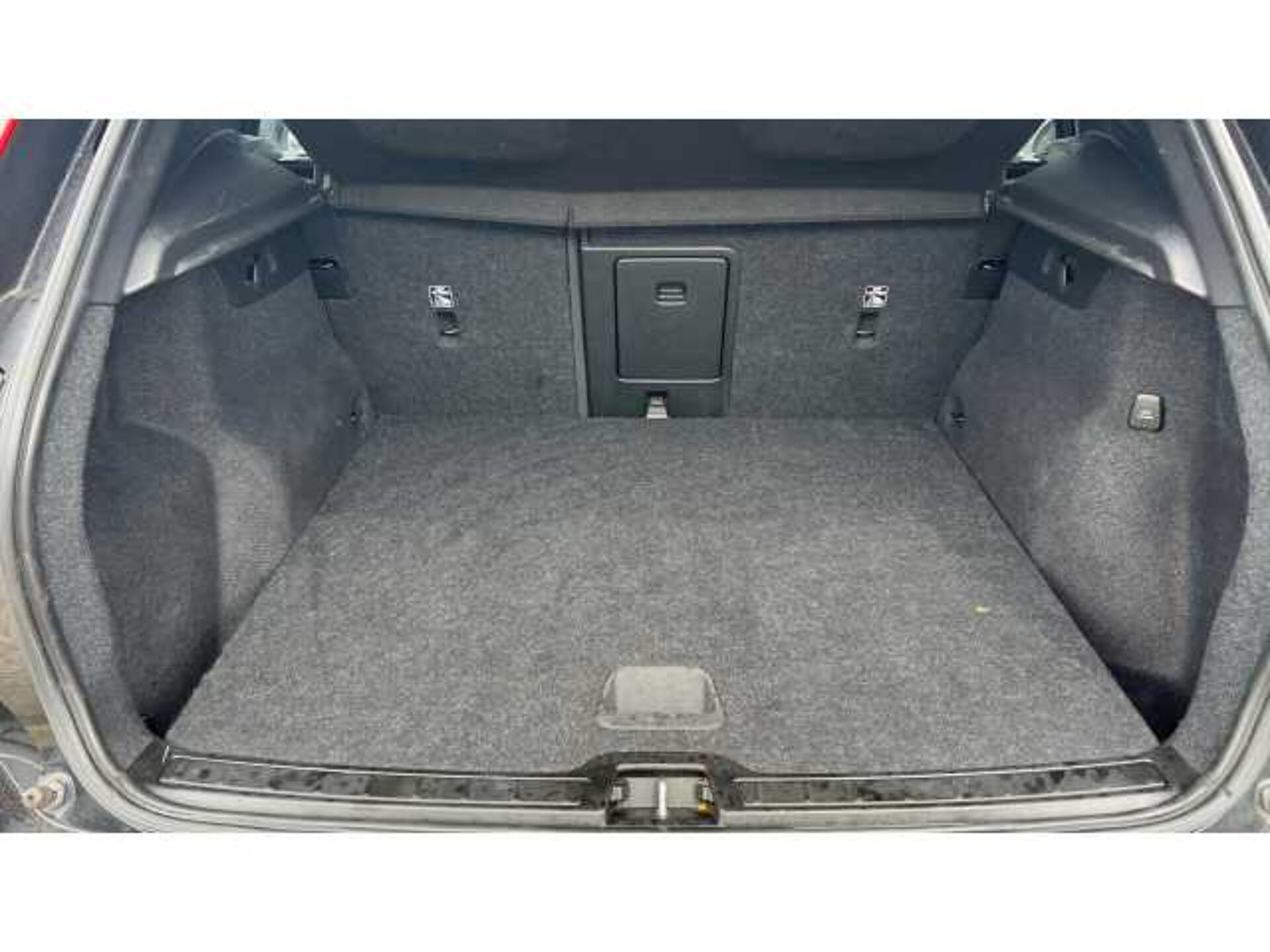 Volvo XC40 XC40 1.5 T5 Recharge PHEV R DESIGN Pro 5dr Auto 