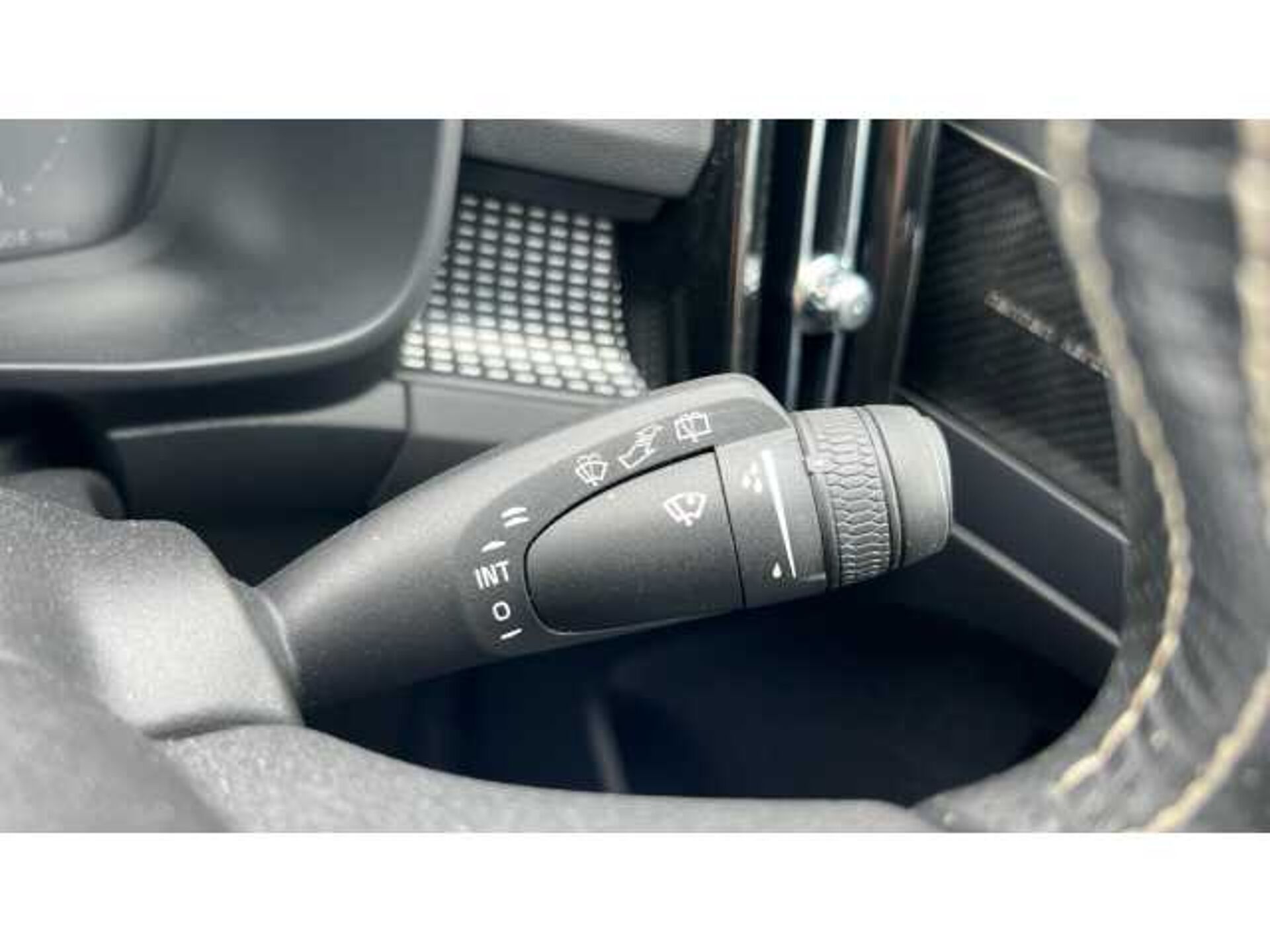 Volvo XC40 XC40 1.5 T5 Recharge PHEV R DESIGN Pro 5dr Auto 