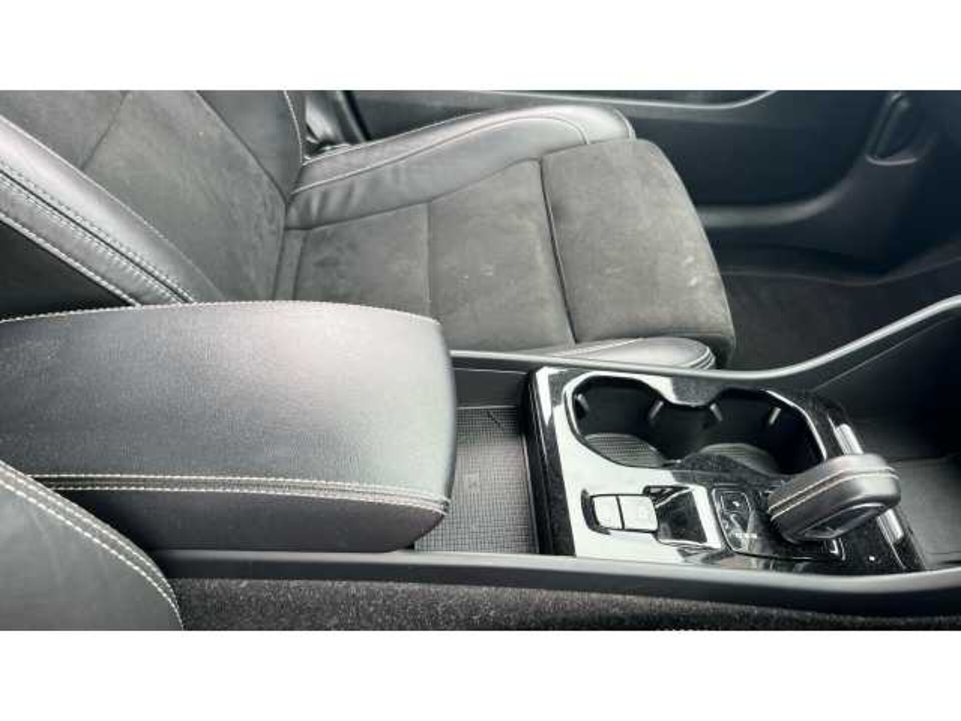 Volvo XC40 XC40 1.5 T5 Recharge PHEV R DESIGN Pro 5dr Auto 