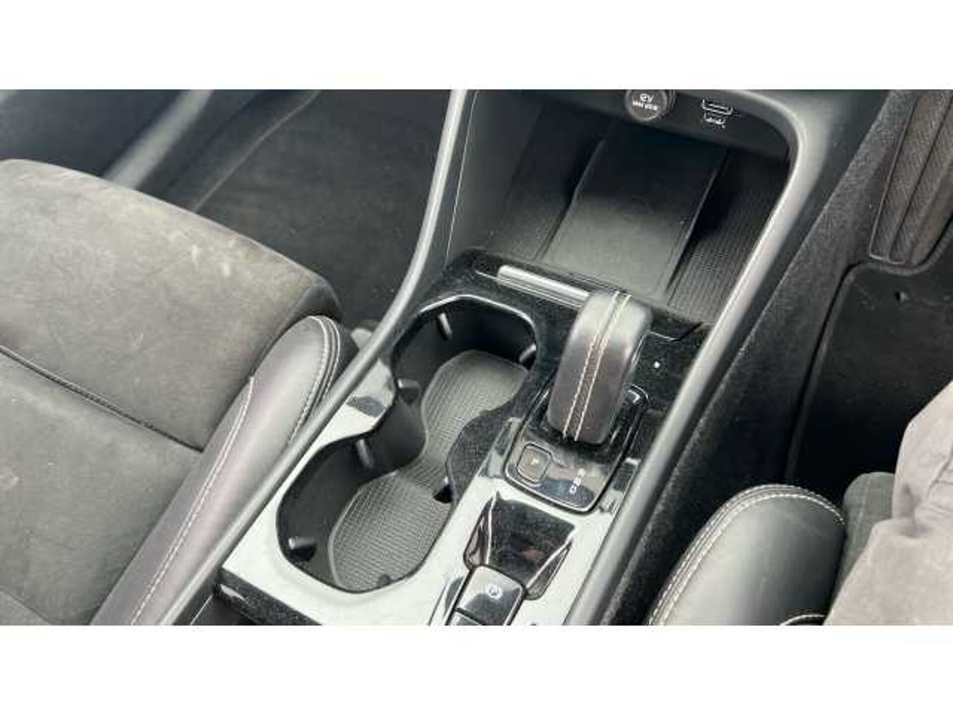 Volvo XC40 XC40 1.5 T5 Recharge PHEV R DESIGN Pro 5dr Auto 