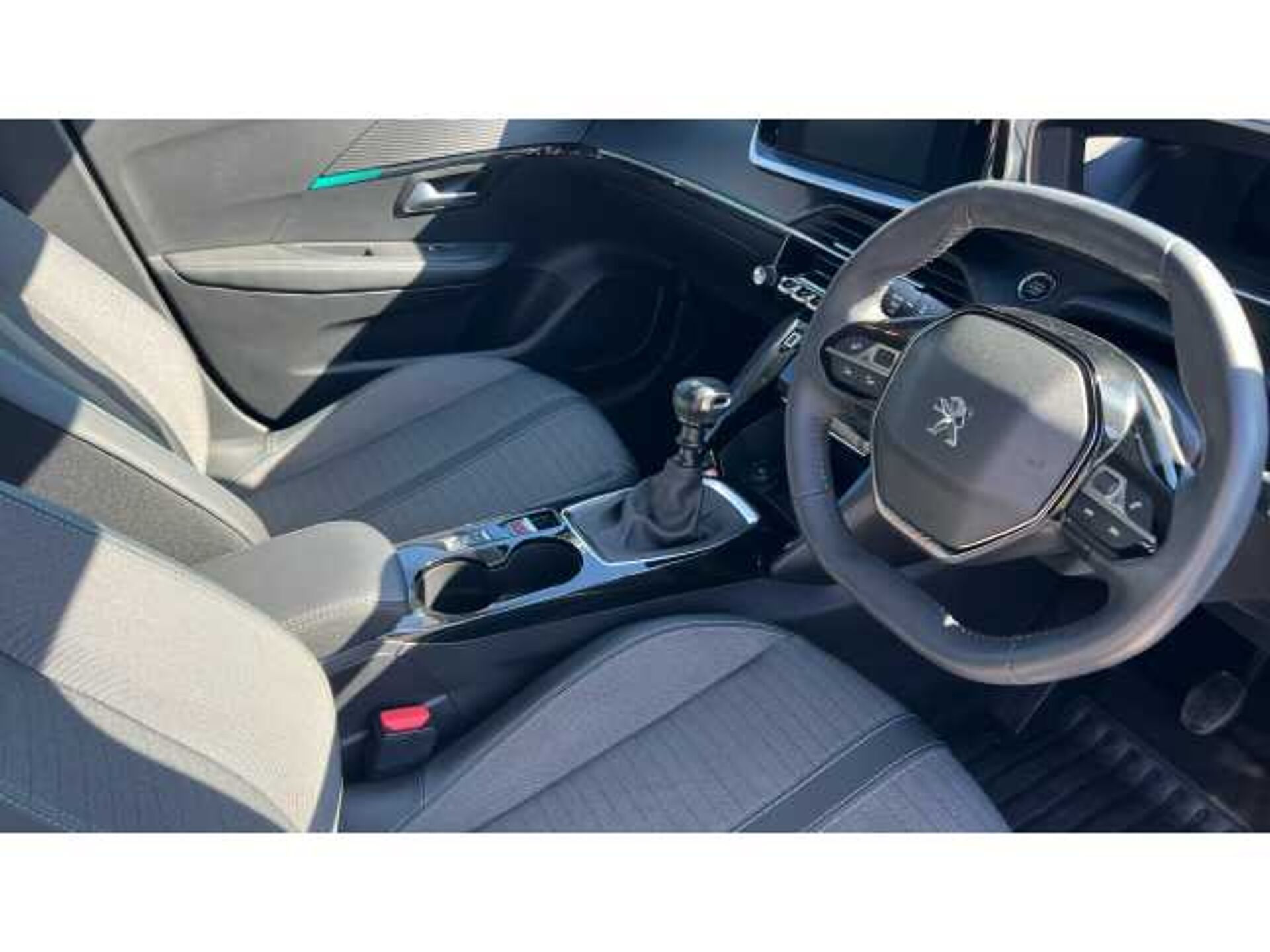 Peugeot 208 208 1.2 PureTech 100 Allure Premium 5dr 