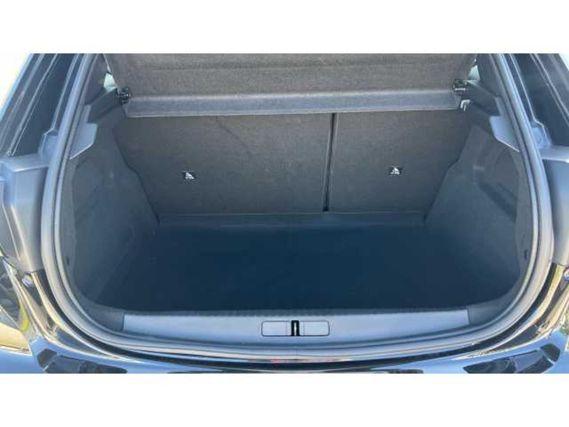 Peugeot 208 208 1.2 PureTech 100 Allure Premium 5dr 