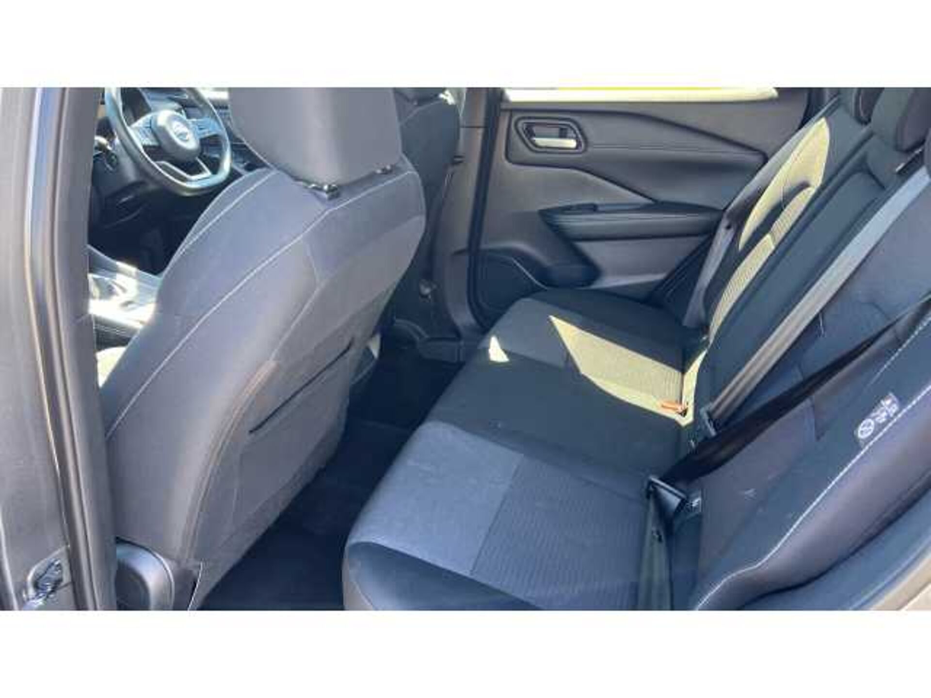 Nissan Qashqai QASHQAI 1.3 DiG-T MH N-Connecta 5dr 