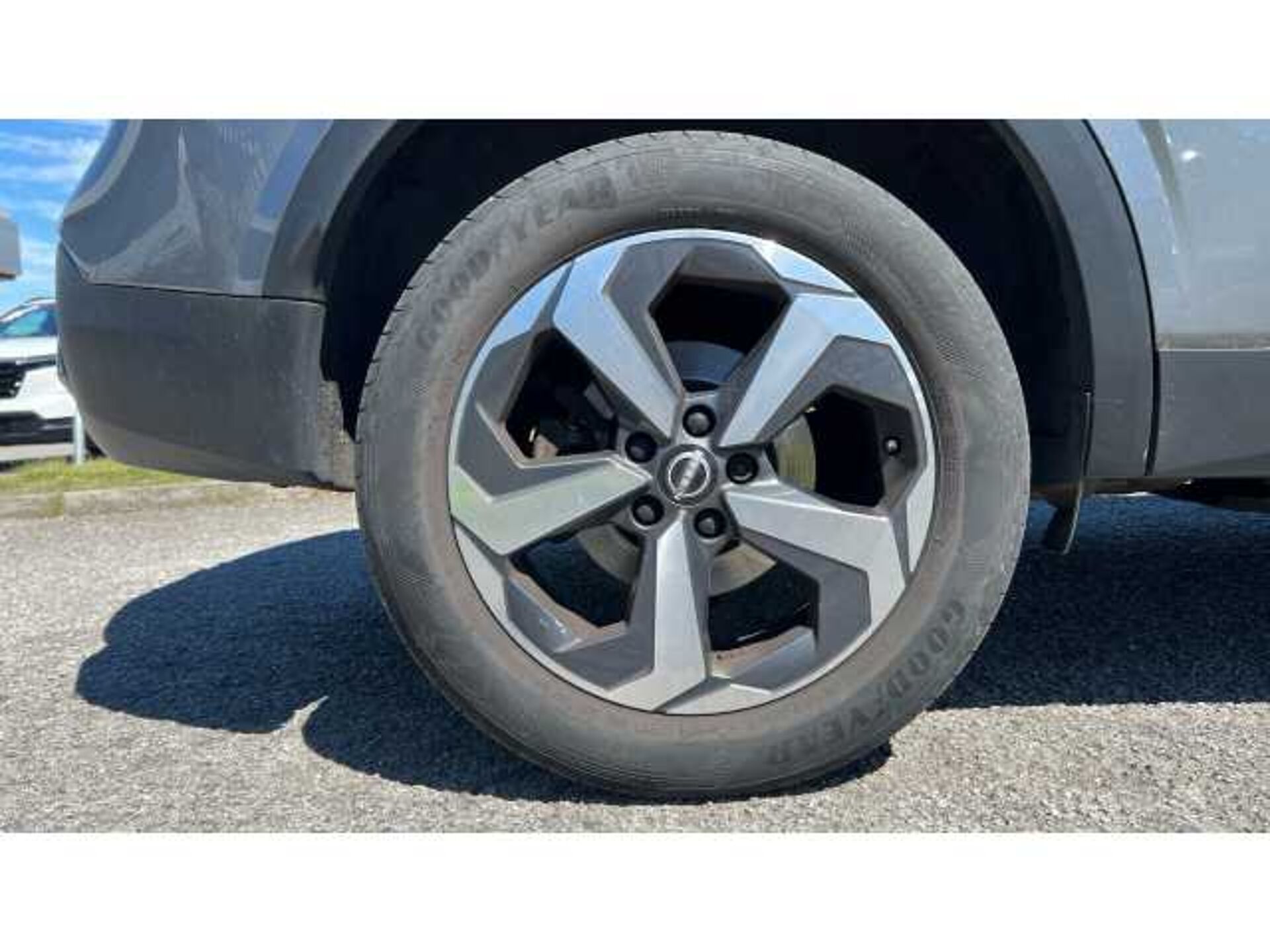 Nissan Qashqai QASHQAI 1.3 DiG-T MH N-Connecta 5dr 