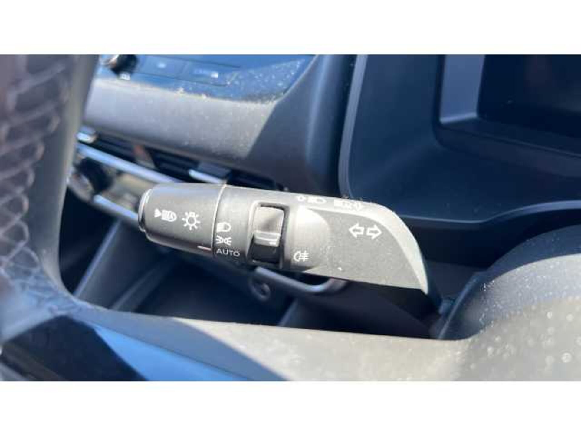 Nissan Qashqai QASHQAI 1.3 DiG-T MH N-Connecta 5dr 