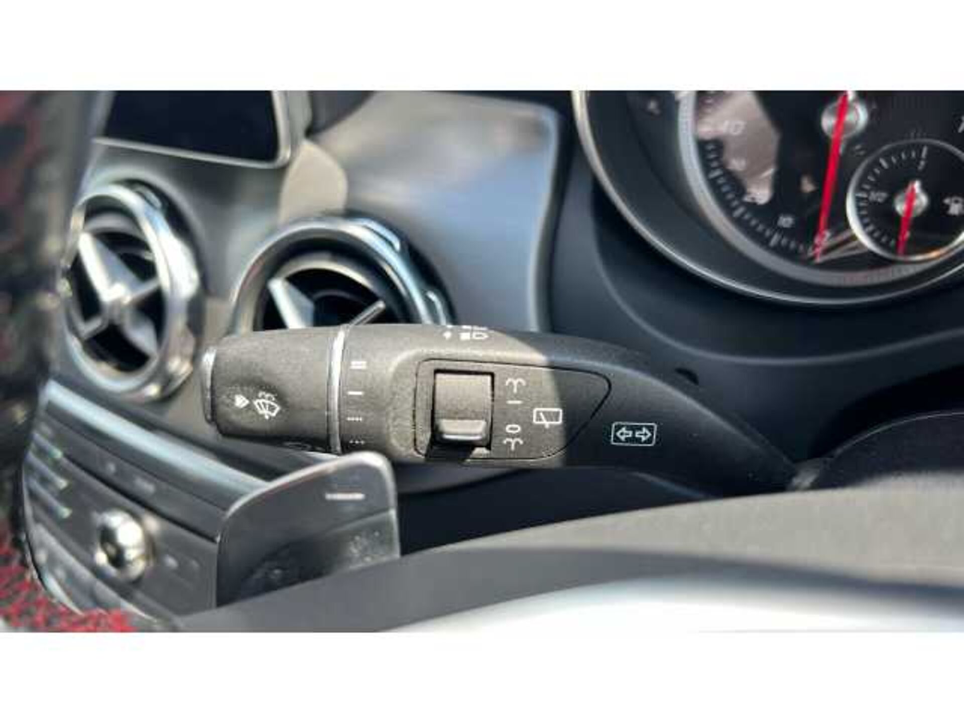 Mercedes-Benz GLA 220 GLA 220d 4Matic AMG Line Premium 5dr Auto 