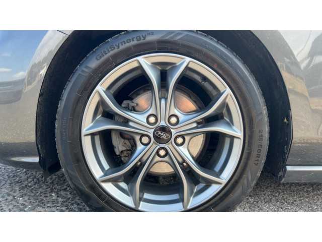 Ford Focus FOCUS 1.0 EcoBoost 125 ST-Line Nav 5dr 