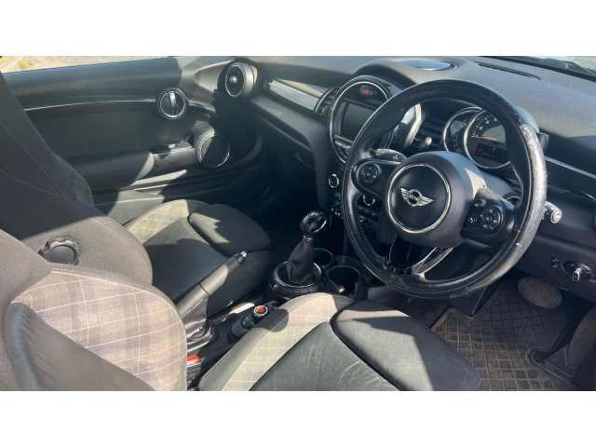 MINI Mini HATCHBACK 1.5 Cooper 3dr Auto 