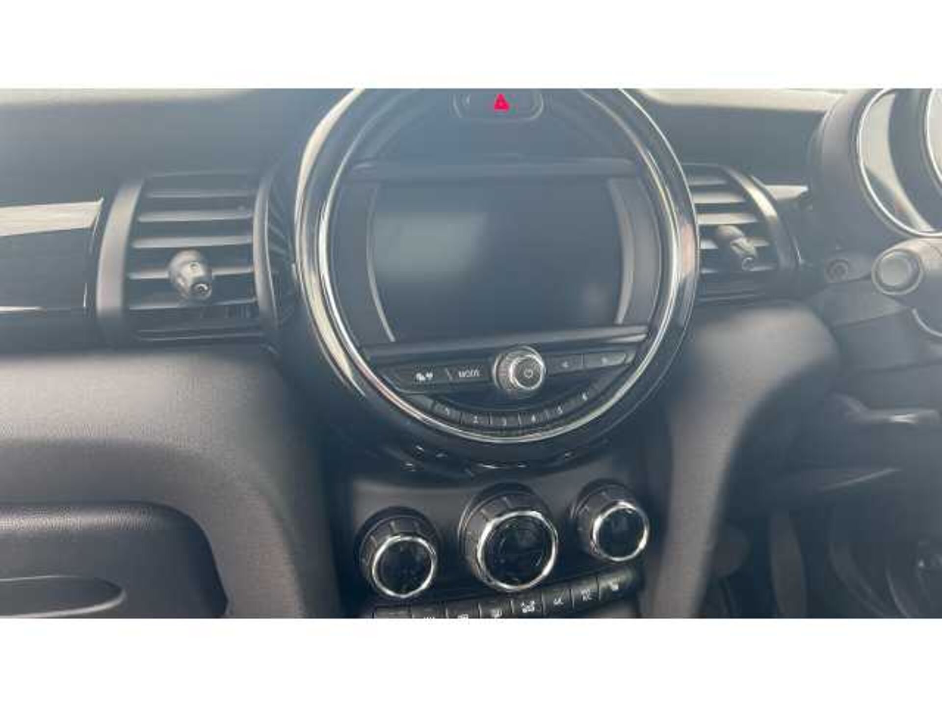 MINI Mini HATCHBACK 1.5 Cooper 3dr Auto 