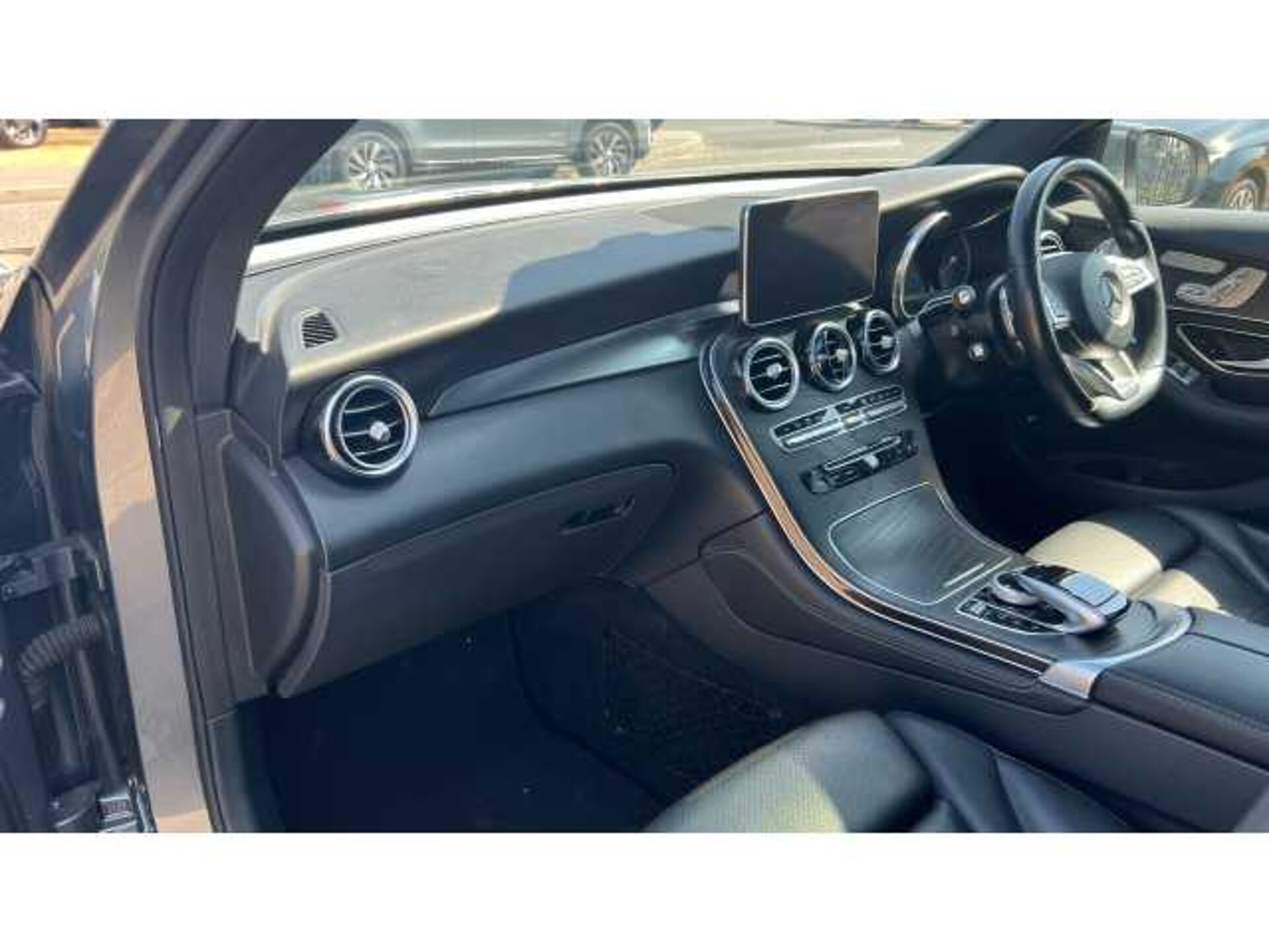 Mercedes-Benz GLC 250 GLC 250d 4Matic AMG Line 5dr 9G-Tronic 