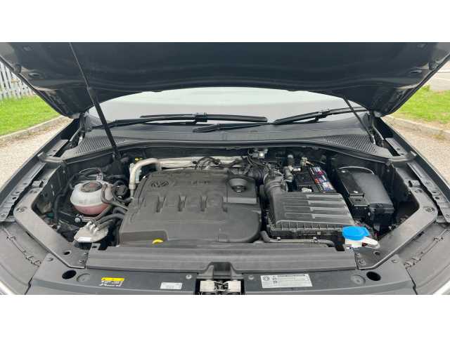 Volkswagen Tiguan TIGUAN 2.0 TDi 150 4Motion R-Line 5dr 