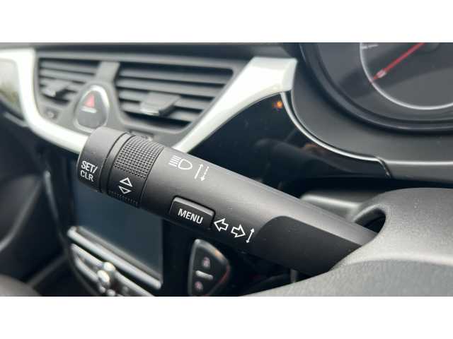 Vauxhall Corsa C CORSA 1.4 SRi Vx-line Nav Black 5dr 