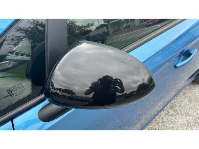 Vauxhall Corsa C CORSA 1.4 SRi Vx-line Nav Black 5dr 