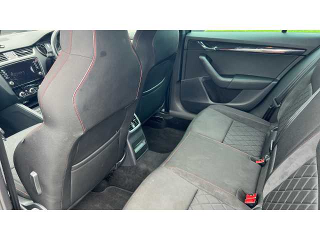 SKODA Octavia OCTAVIA 2.0 TSI vRS 5dr DSG 