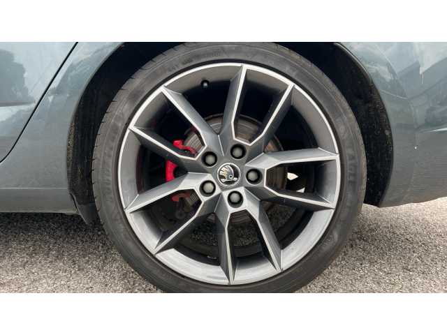 SKODA Octavia OCTAVIA 2.0 TSI vRS 5dr DSG 
