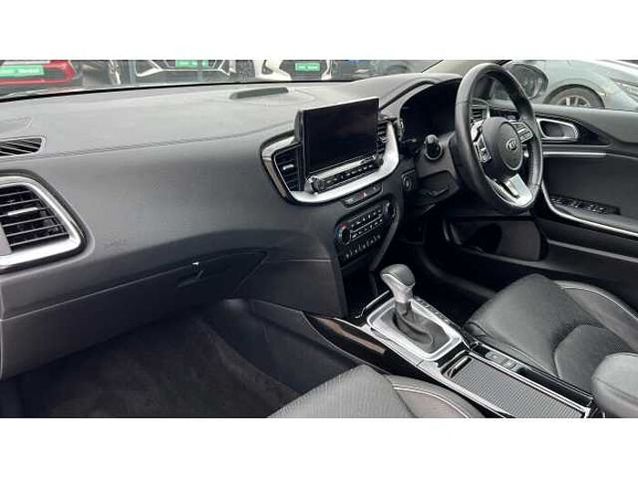 Kia XCeed 1.6 GDi PHEV First Edition 5dr DCT 