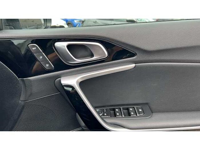 Kia XCeed 1.6 GDi PHEV First Edition 5dr DCT 