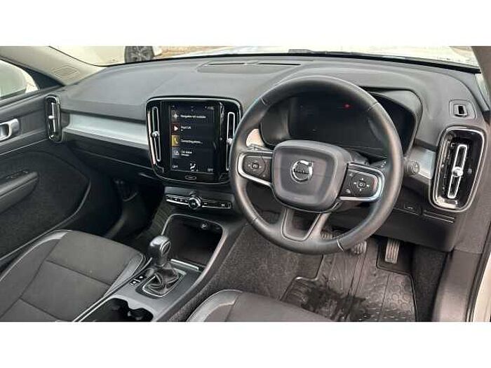 Volvo XC40 XC40 1.5 T3 Momentum 5dr 