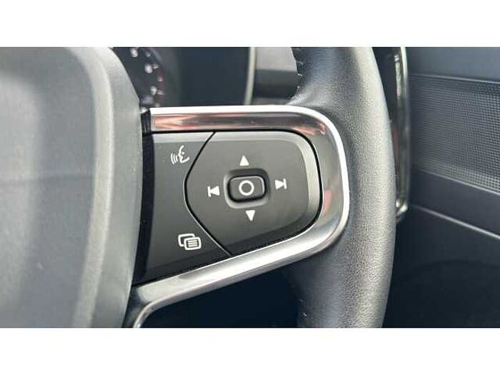 Volvo XC40 XC40 1.5 T3 Momentum 5dr 