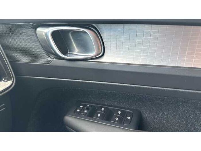 Volvo XC40 XC40 1.5 T3 Momentum 5dr 