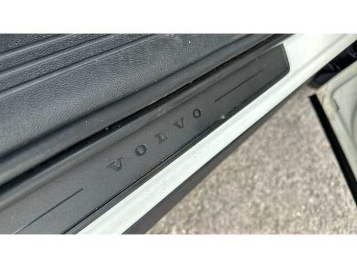 Volvo XC40 XC40 1.5 T3 Momentum 5dr 