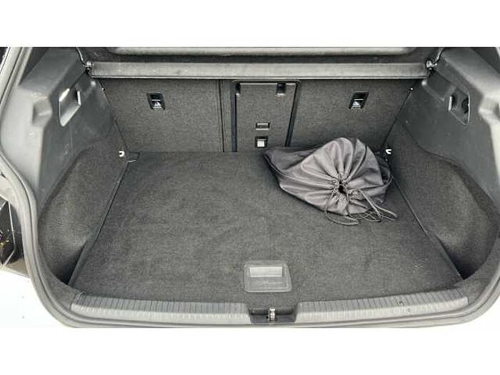 Volkswagen ID.3 150kW Family Pro Performance 58kWh 5dr Auto 