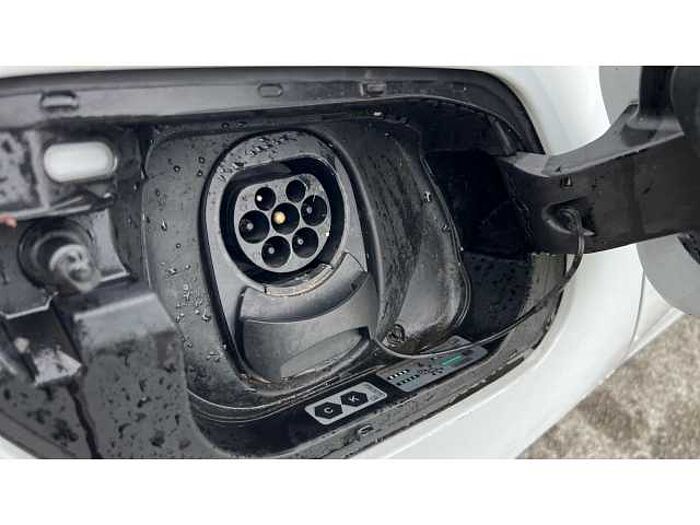 Volkswagen ID.3 150kW Family Pro Performance 58kWh 5dr Auto 