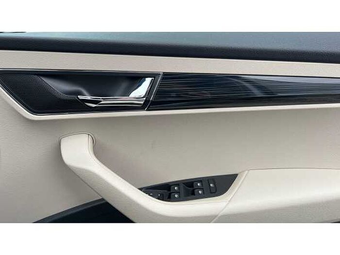 SKODA Karoq 1.0 TSI SE L 5dr 