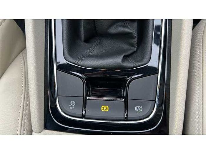 SKODA Karoq 1.0 TSI SE L 5dr 