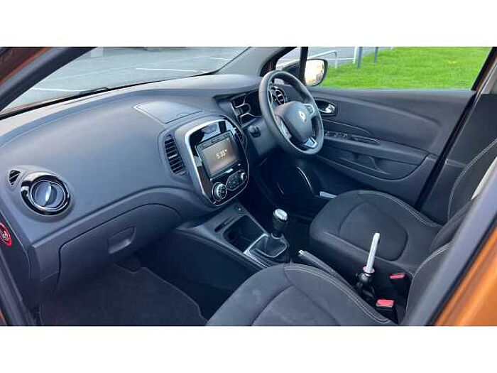 Renault Captur 0.9 TCE 90 Iconic 5dr 