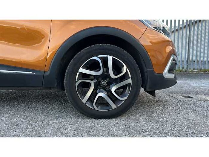 Renault Captur 0.9 TCE 90 Iconic 5dr 