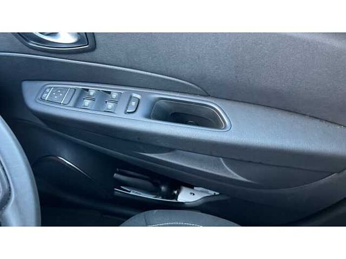 Renault Captur 0.9 TCE 90 Iconic 5dr 