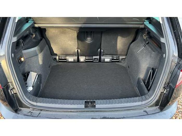 SKODA Karoq KAROQ 2.0 TDI SE L 4x4 5dr DSG 