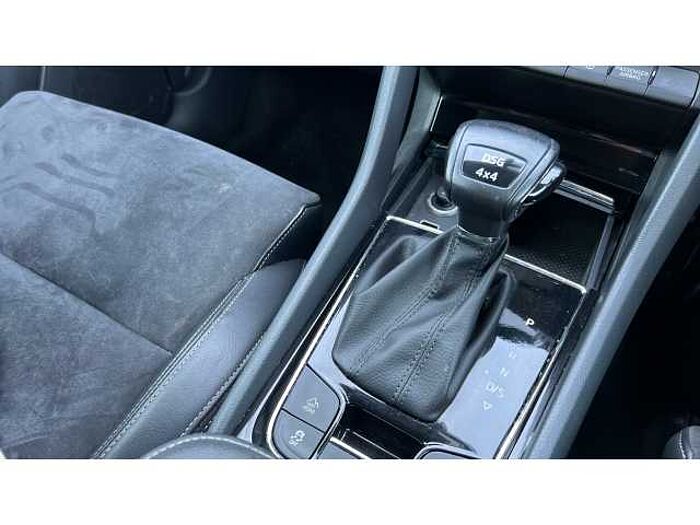 SKODA Karoq KAROQ 2.0 TDI SE L 4x4 5dr DSG 