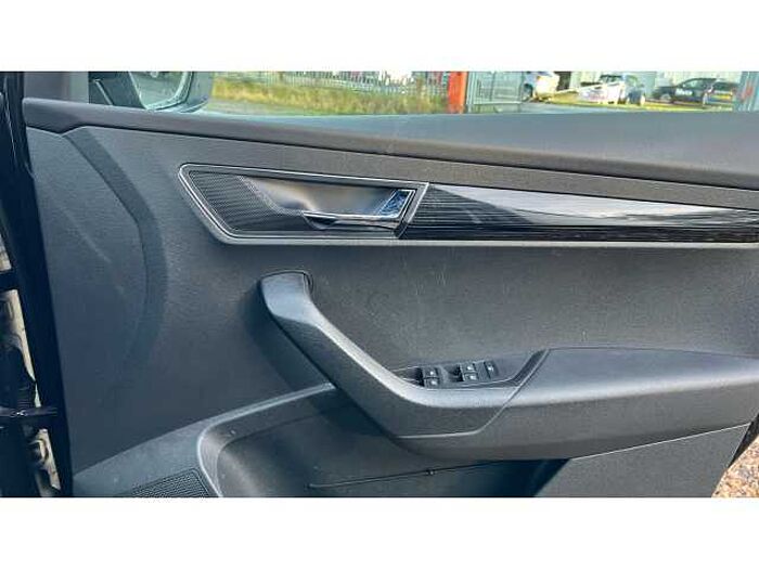 SKODA Karoq KAROQ 2.0 TDI SE L 4x4 5dr DSG 