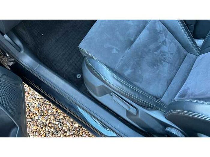 SKODA Karoq KAROQ 2.0 TDI SE L 4x4 5dr DSG 