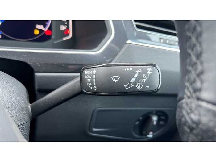 Volkswagen Tiguan TIGUAN 1.5 TSI 150 R-Line 5dr DSG 