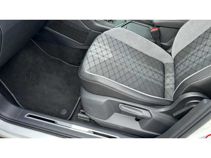 Volkswagen Tiguan TIGUAN 1.5 TSI 150 R-Line 5dr DSG 