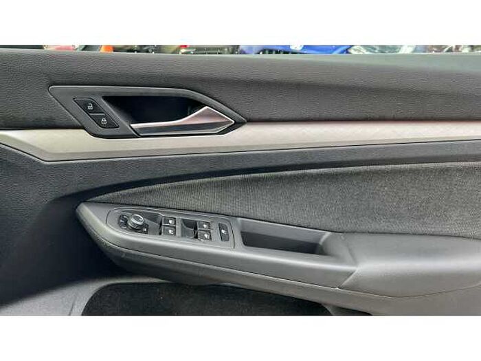 Volkswagen Golf 1.5 TSI 150 Life 5dr 