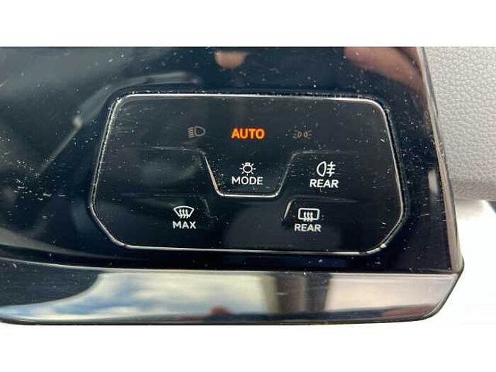 Volkswagen Golf GOLF 1.5 TSI 150 Life 5dr 