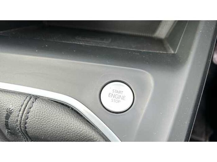 Volkswagen Golf GOLF 1.5 TSI 150 Life 5dr 