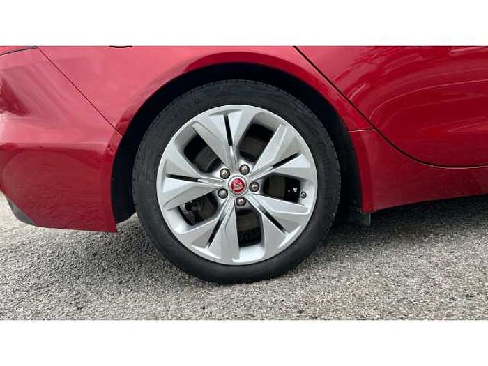 Jaguar XE 2.0d S 4dr Auto 