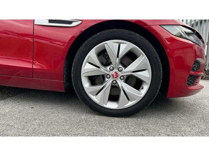 Jaguar XE 2.0d S 4dr Auto 