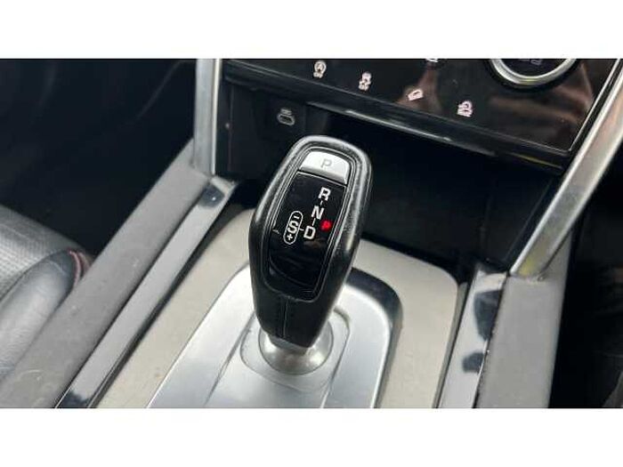 Land Rover Discovery Sport DISCOVERY SPORT 2.0 D200 R-Dynamic SE 5dr Auto 