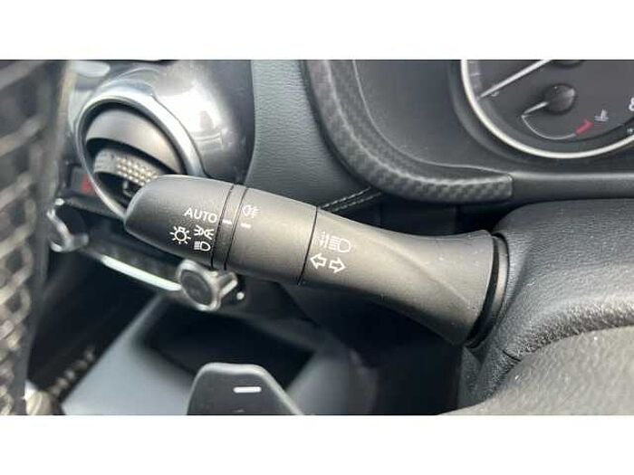Nissan Juke JUKE 1.0 DiG-T 114 N-Connecta 5dr DCT 