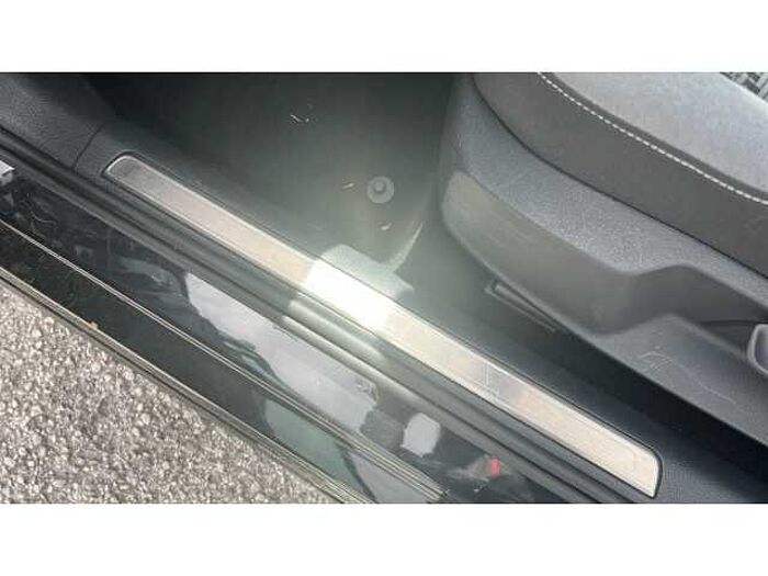Volkswagen Golf GOLF 1.5 TSI EVO 150 R-Line 5dr 