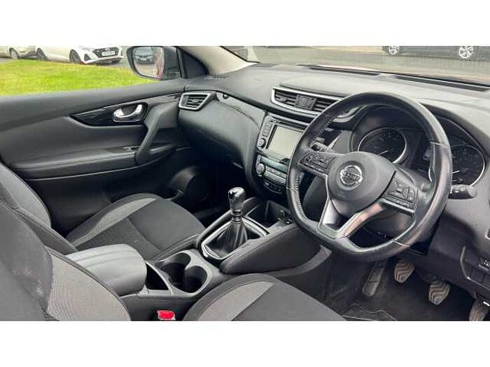 Nissan Qashqai QASHQAI 1.3 DiG-T Acenta Premium 5dr 