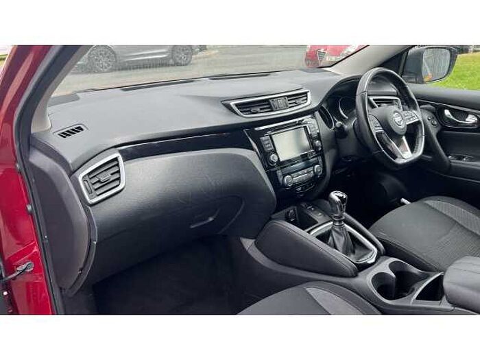 Nissan Qashqai QASHQAI 1.3 DiG-T Acenta Premium 5dr 